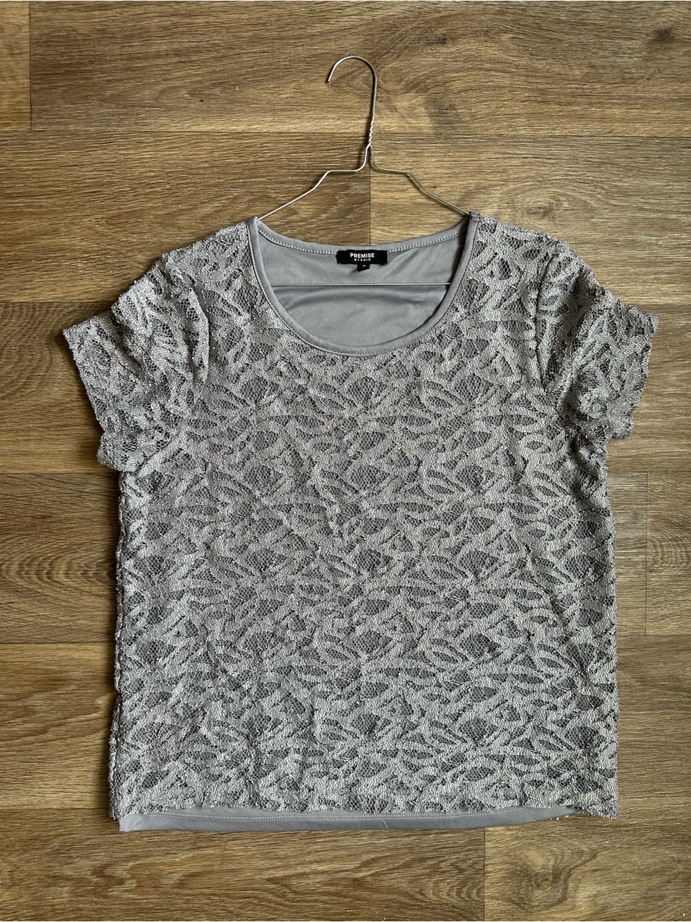 Premise Studio Gray Lace Overlay Short Sleeve‎ Lined Blouse Top Size M